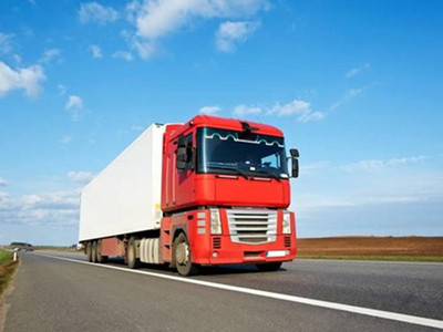 超寬貨物與普通貨物道路運(yùn)輸?shù)年P(guān)鍵差異與流程解析